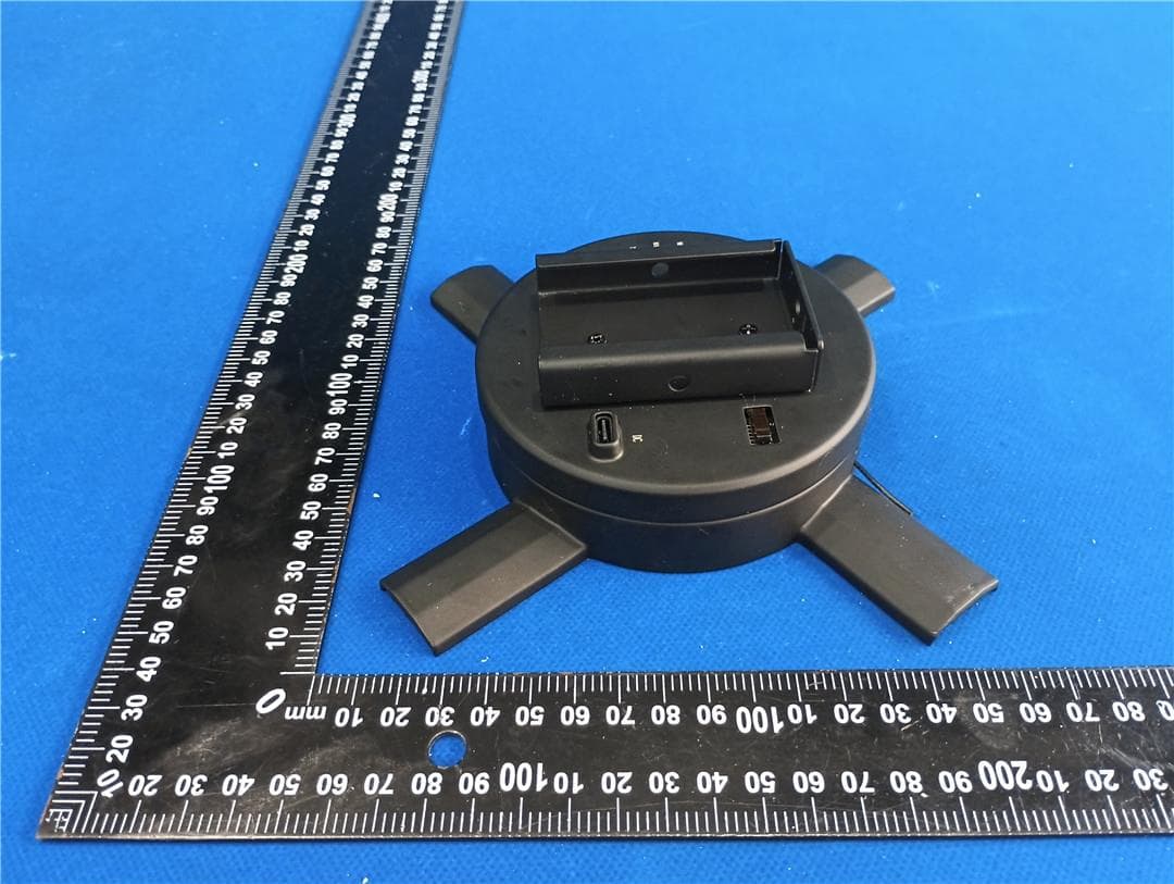 3D holographic fan - FCC ID 2BVVR-P65 - GUANGZHOU COEUS DIGITAL TECHNOLOGY CO.,LTD. (2)