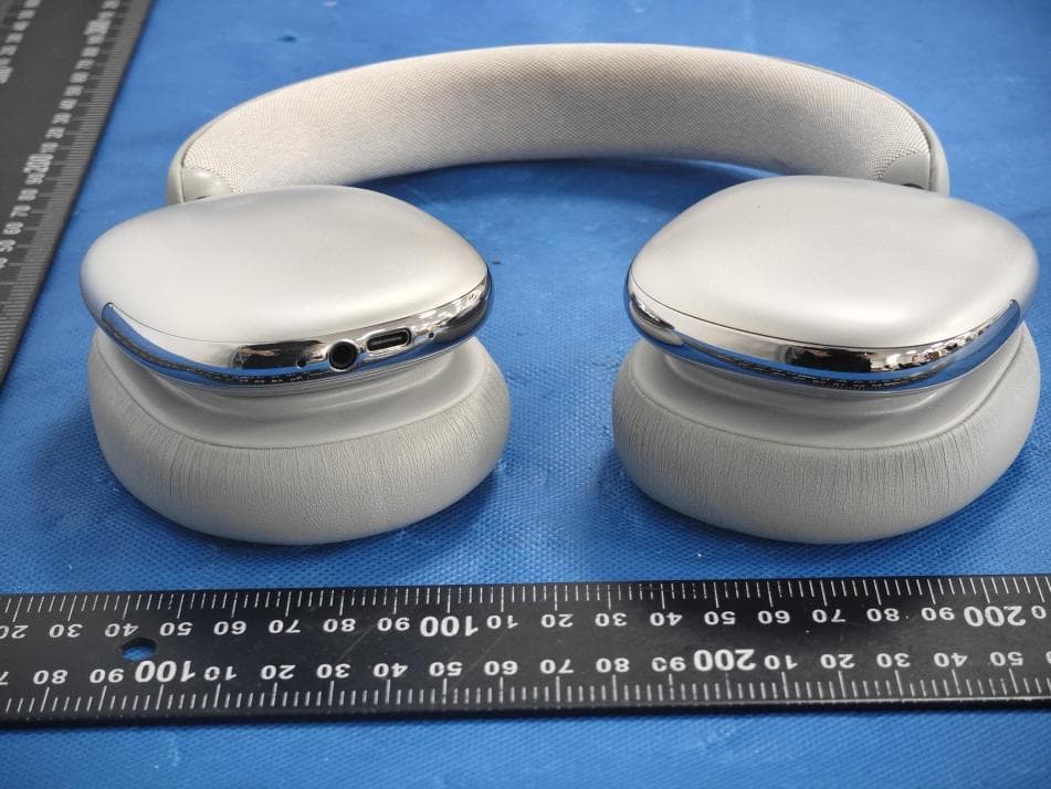 Bluetooth headphone - FCC ID 2BVYX-E-EPA275 - CHUNG CHING TECHNICAL CO., LTD. (3)