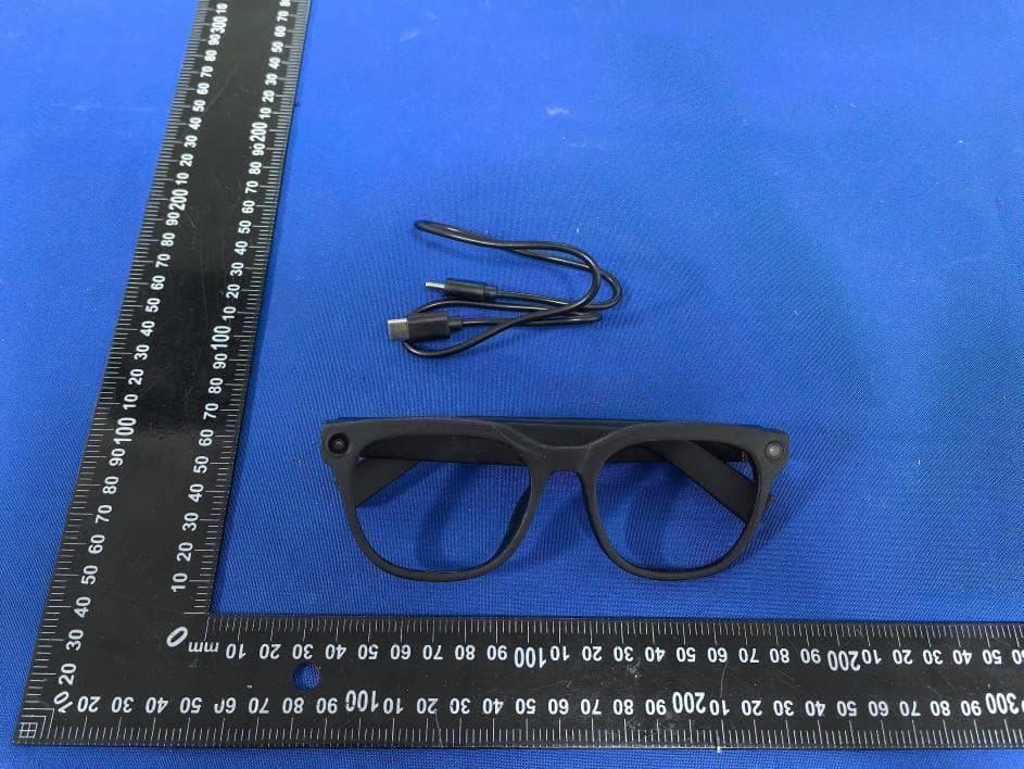 Smart glasses - FCC ID 2BW3K-Y01 - Shenzhen Chengyiyuan Technology Co., Ltd.