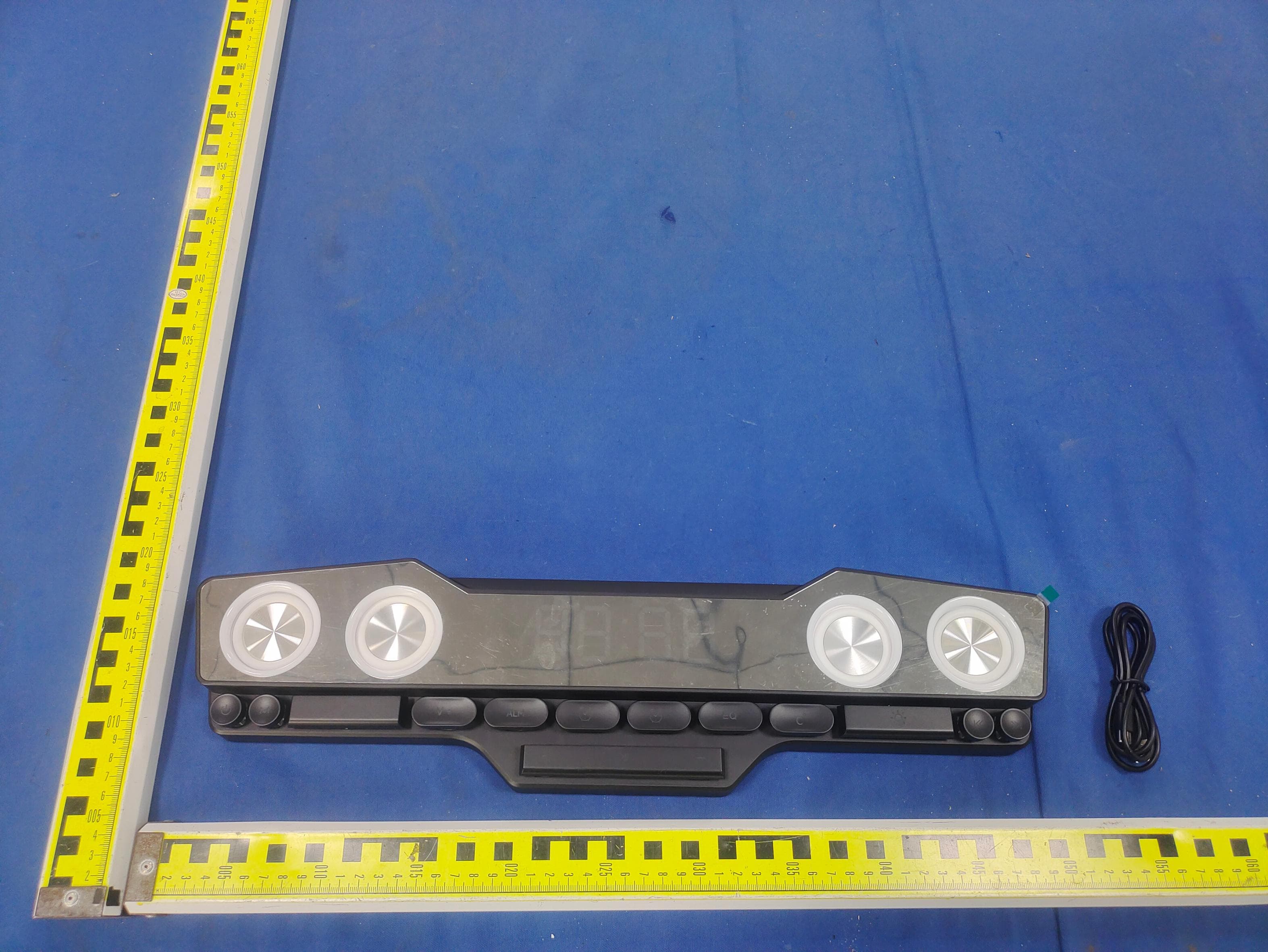 Desktop gaming speakers - FCC ID 2BW42-V18 - SHENZHEN NANNIWAN INNOVATION TECHNOLOGY CO., LTD.