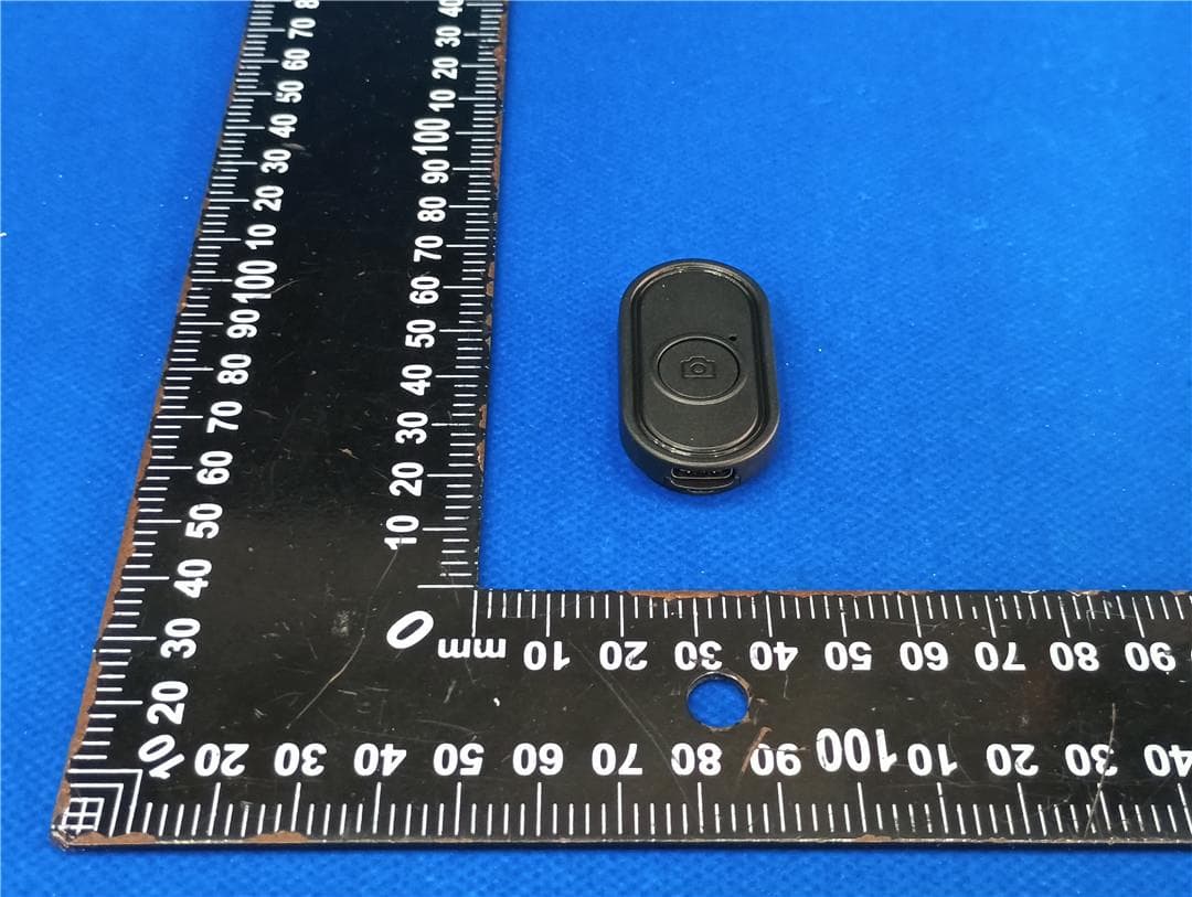 Auto Open MagneticPhone Tripod - FCC ID 2BW6A-LEEKAI - Guangzhou Aode Network Technology Co., Ltd (4)