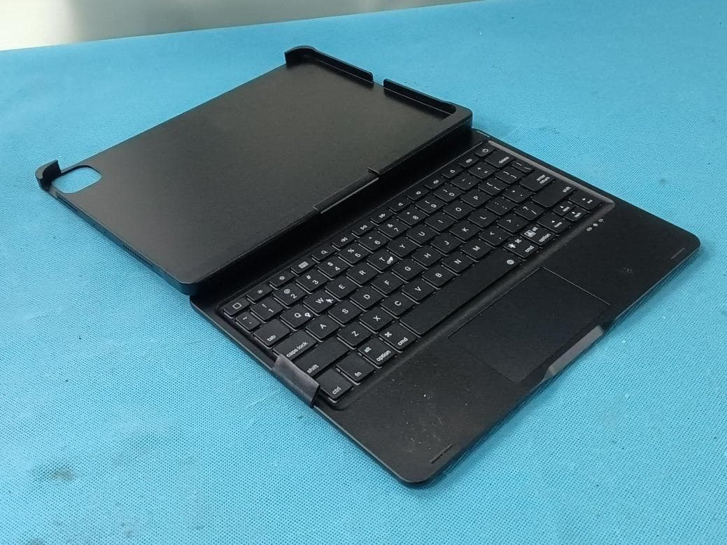 Keyboard case - FCC ID 2BW7W-F11 - Dongguan Mulan Electronics Co., Ltd. (3)