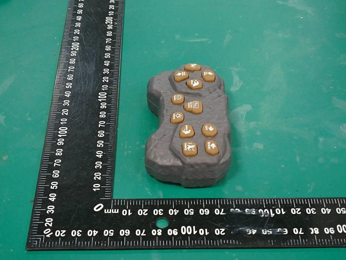 Toy dinosaur - FCC ID 2BW9A5232 - SHANTOU HONGZE TECHNOLOGY CO.,LTD (2)