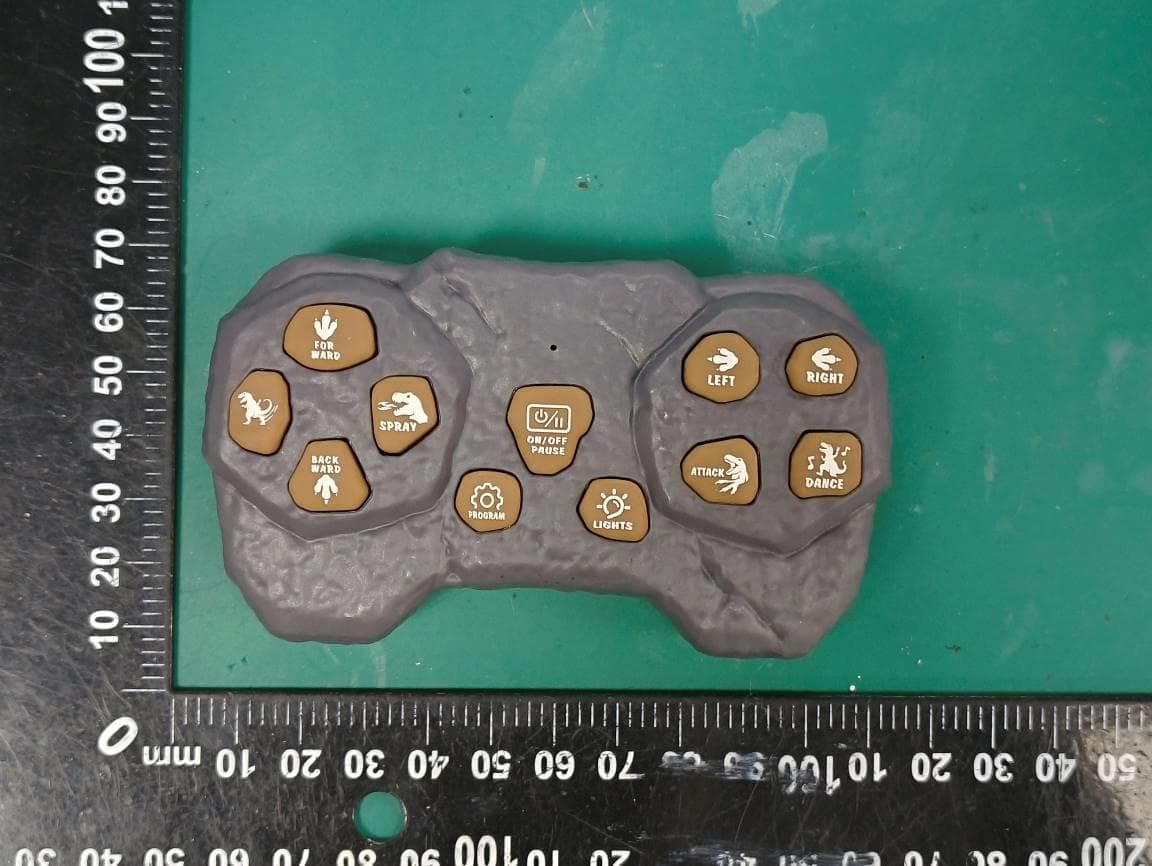 Toy dinosaur - FCC ID 2BW9A5232 - SHANTOU HONGZE TECHNOLOGY CO.,LTD (4)