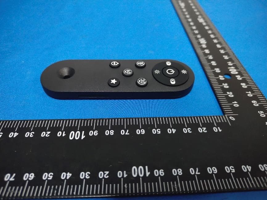 outdoor lighting fixture - FCC ID 2BWDX-P8ULTRA - Ningbo Heiyu Outdoor Sports Co., Ltd. (4)
