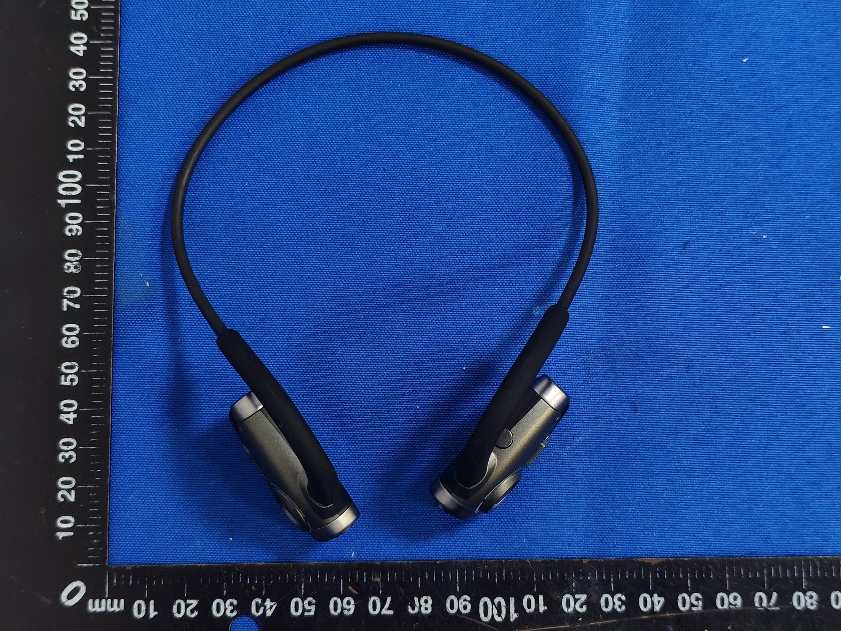 Open Ear Headphones - FCC ID 2BWEP-EXTREMEREALM - Shenzhen Qilian Electronics Co., Ltd. (2)