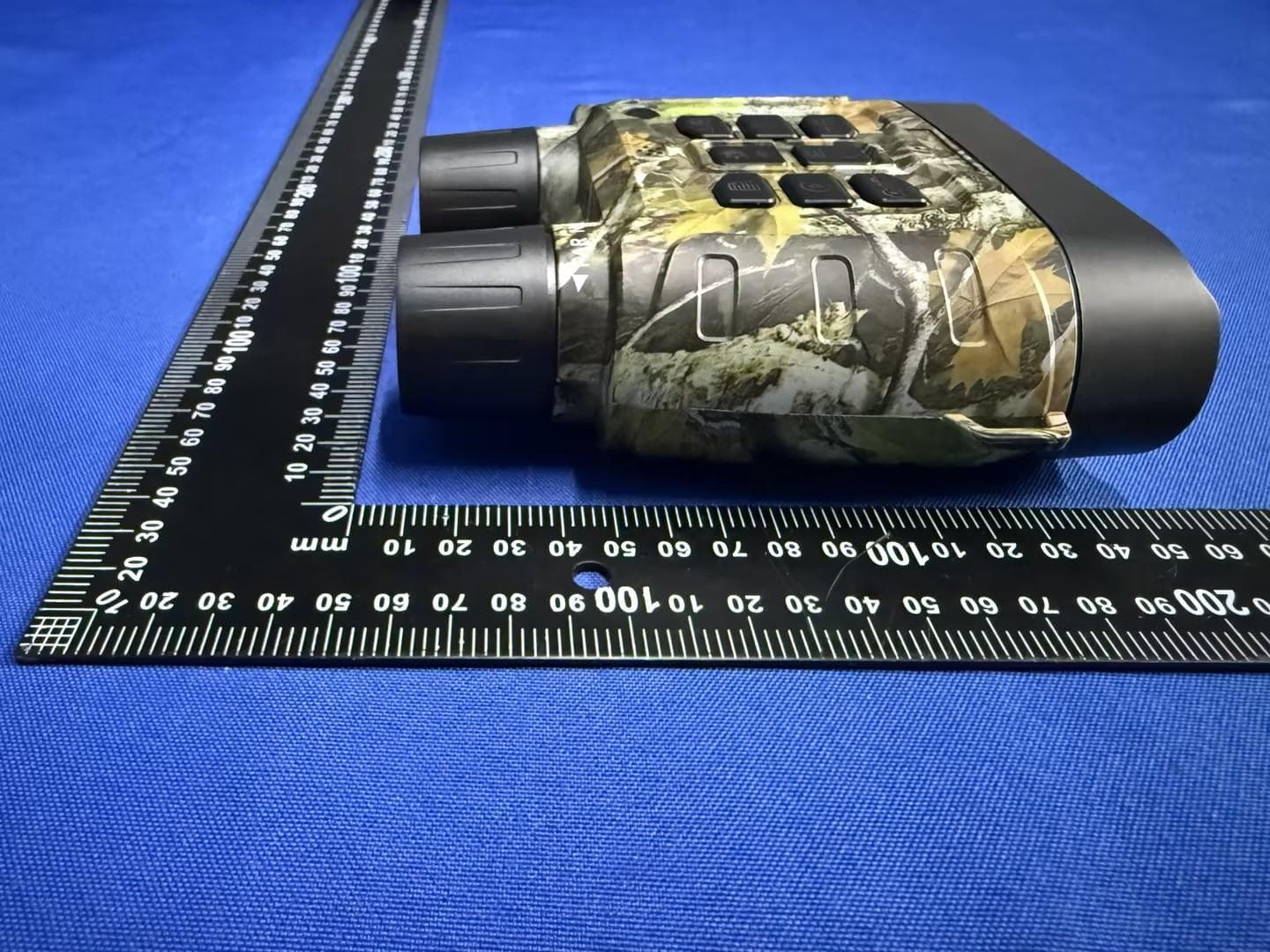 Night Vision Binoculars - FCC ID 2BWEW-NTK - Dongguan Redleaf Technology Co., Ltd (5)