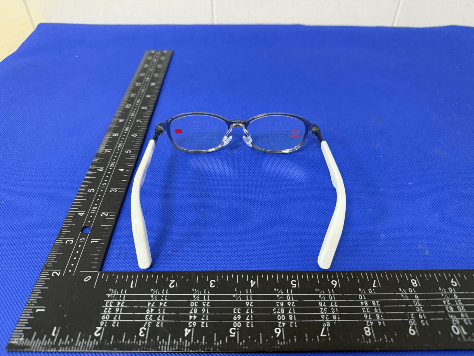 LIPO Aster Myopia Management Smart Glasses - FCC ID 2BWFG-LP-DY210 - Shenzhen Huiming optical co.,Ltd . (4)
