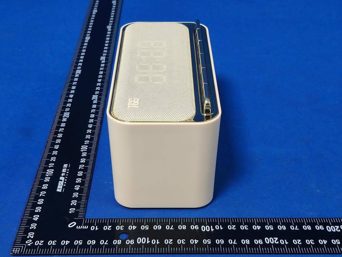 Bluetooth speaker - FCC ID 2BWH7-TG461 - SHENZHEN BORUN EDUCATION TECHNOLOGY CO., LTD. (4)