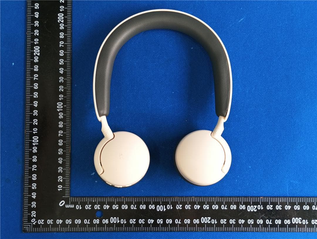 Headphone - FCC ID 2BWH9-H5 - Shantou Chaoyang Yueshiying Electronics Co.,Ltd (2)