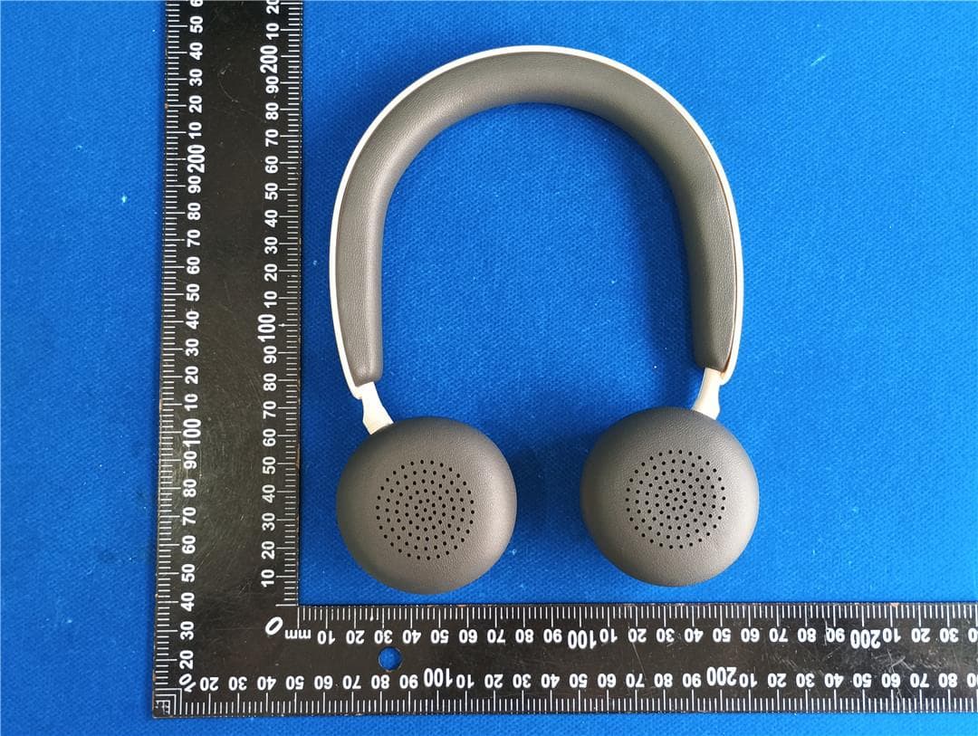Headphone - FCC ID 2BWH9-H5 - Shantou Chaoyang Yueshiying Electronics Co.,Ltd