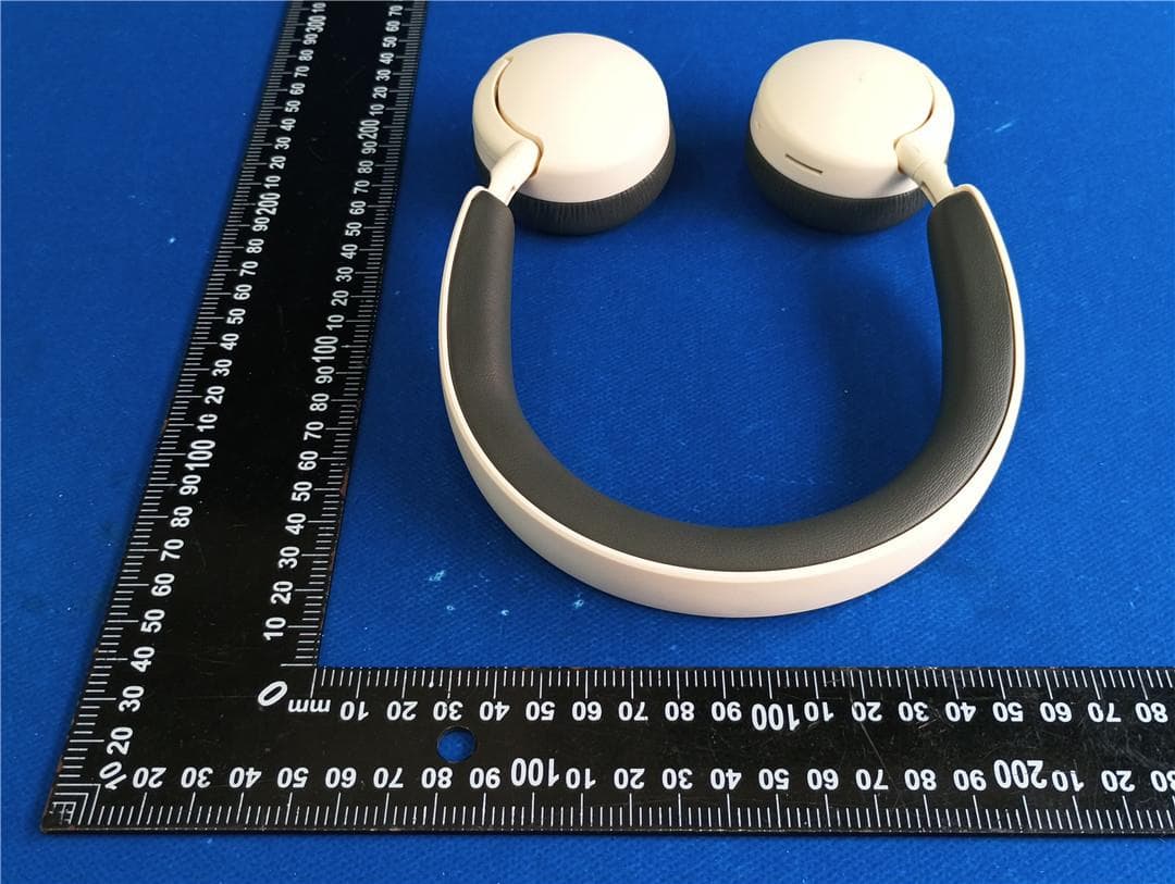 Headphone - FCC ID 2BWH9-H5 - Shantou Chaoyang Yueshiying Electronics Co.,Ltd (3)