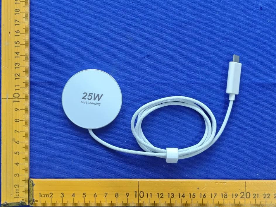 Wireless charger - FCC ID 2BWKL-JH025 - Shenzhen Xinborui Technology Co., Ltd