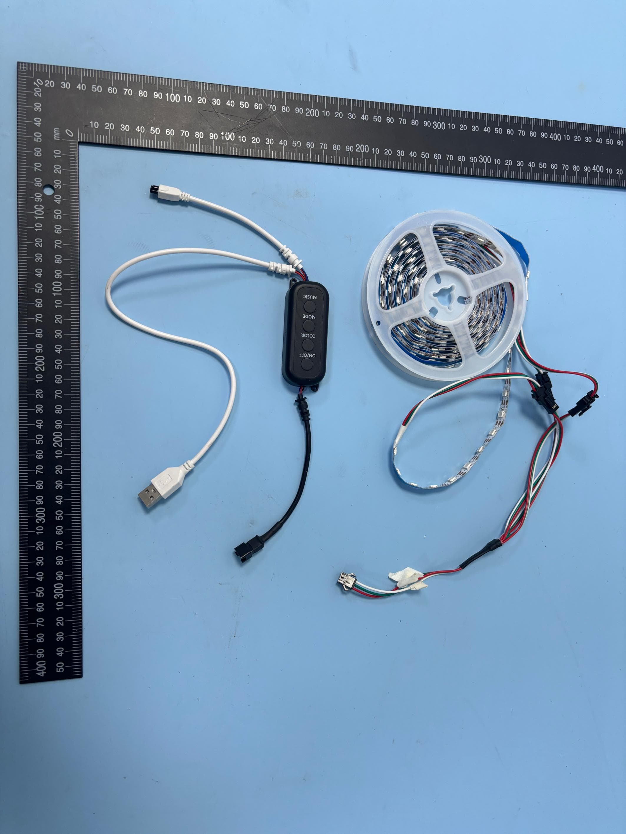 Four-button Bluetooth controller - FCC ID 2BWLW-YH629-BC - YAOKUNBIAO TECHNOLOGY EQUIPMENT (JIANGSU) CO., LTD (3)