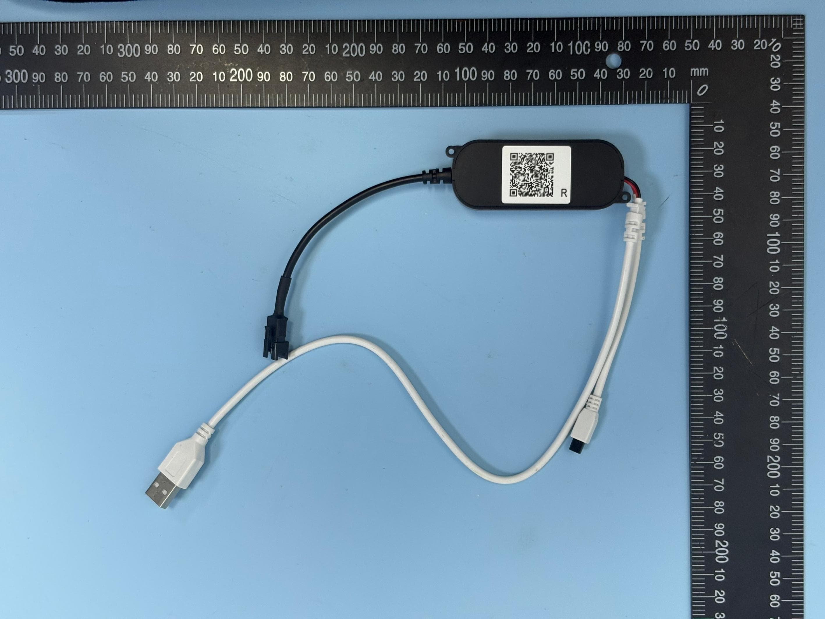 Four-button Bluetooth controller - FCC ID 2BWLW-YH629-BC - YAOKUNBIAO TECHNOLOGY EQUIPMENT (JIANGSU) CO., LTD (2)