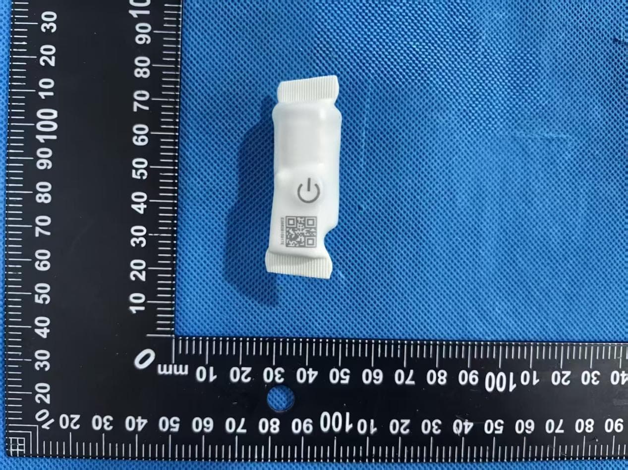 Tracker - FCC ID 2BWN3-S3 - Shenzhen Qingju Information Technology Co., Ltd. (2)