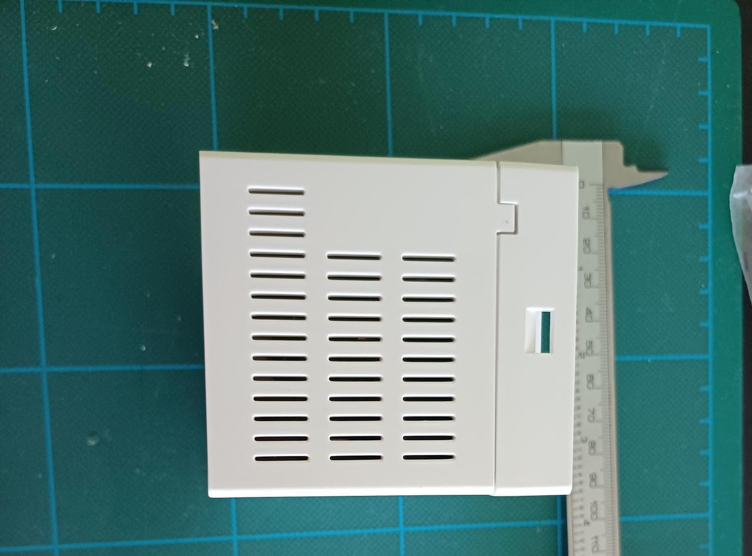 Energy Intelligence Control Unit - FCC ID 2BWOYSAH211111 - Schneider Electric USA Inc (3)