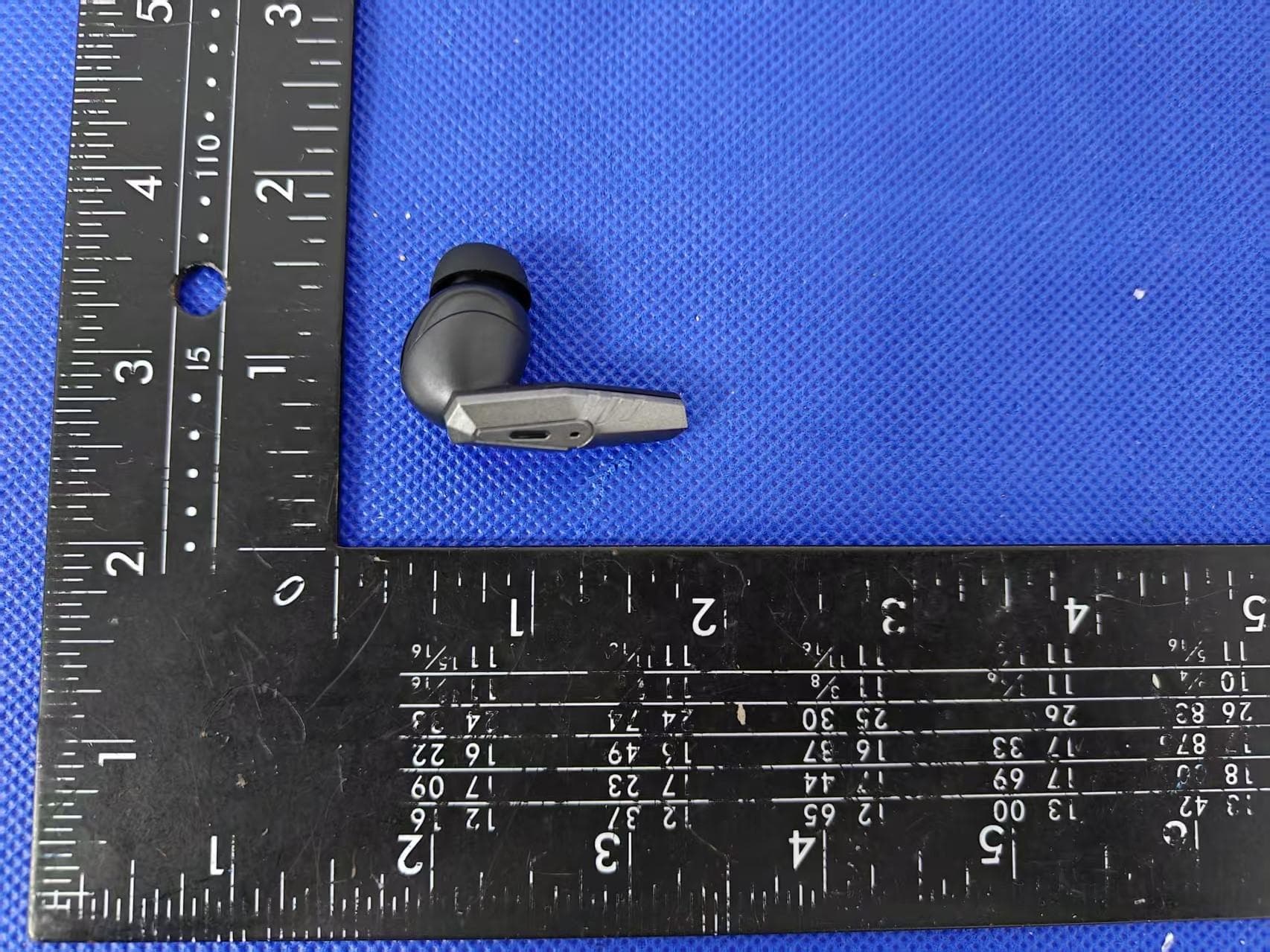 TWS - FCC ID 2BWPB-TWS - Shantou Hele Electronics Co., Ltd.
