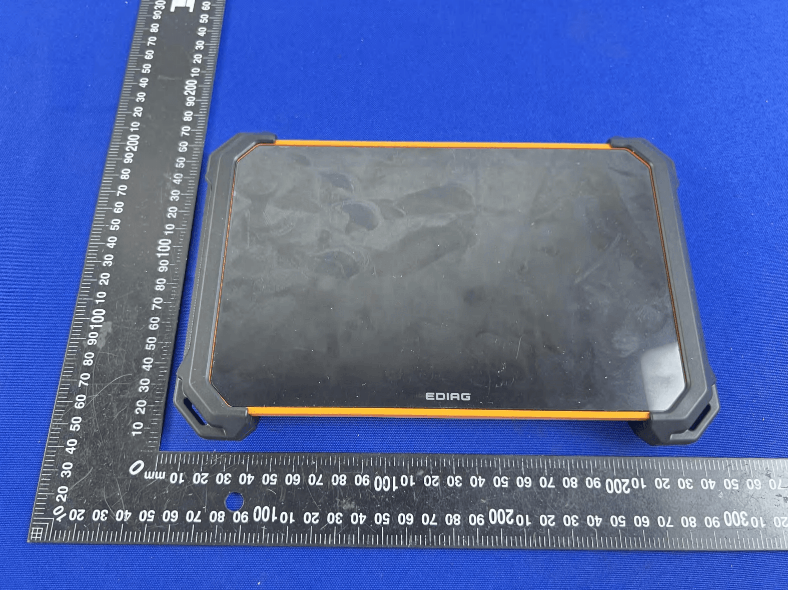 Automotive Diagnostic Tool - FCC ID 2BWQMEDH58X - Ediag Tech Co., Ltd. (5)