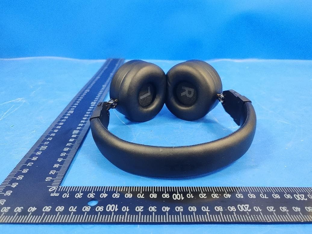 Bluetooth Headphones - FCC ID 2BWS9TDMNEO - VYBE AUDIO LLC (4)