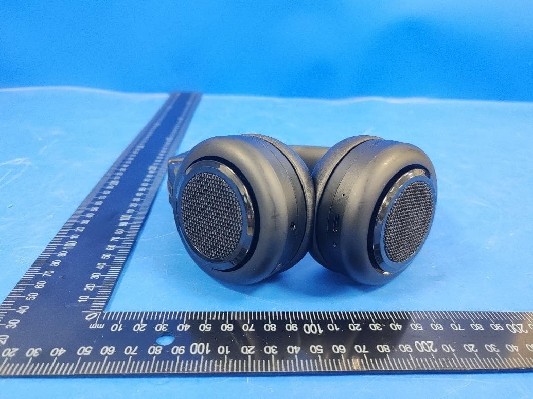 Bluetooth Headphones - FCC ID 2BWS9TDMNEO - VYBE AUDIO LLC (5)