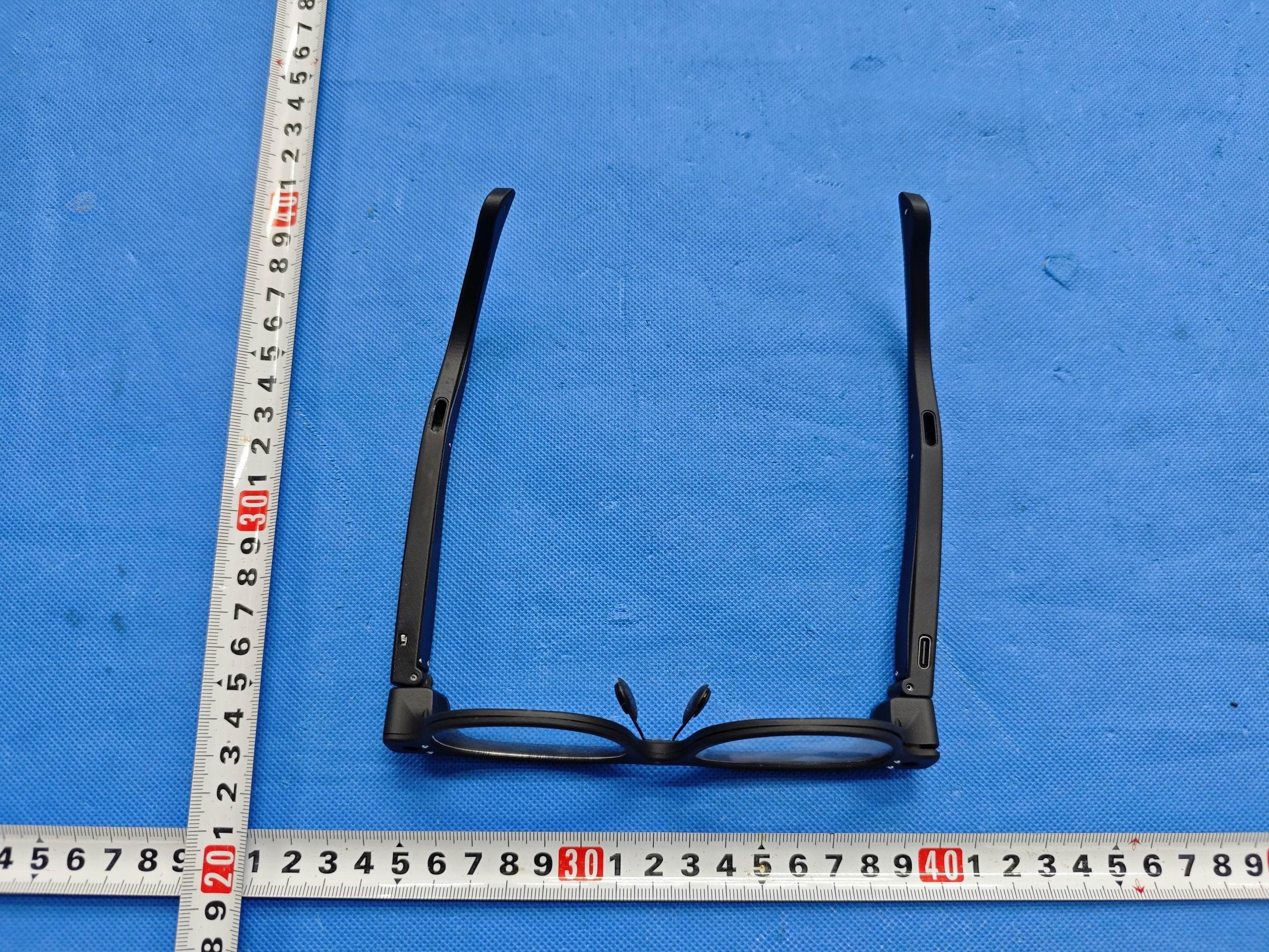 seesky clarus - FCC ID 2BWSU-SKYONE - Shaoxing Yiyun Technology Co., Ltd.