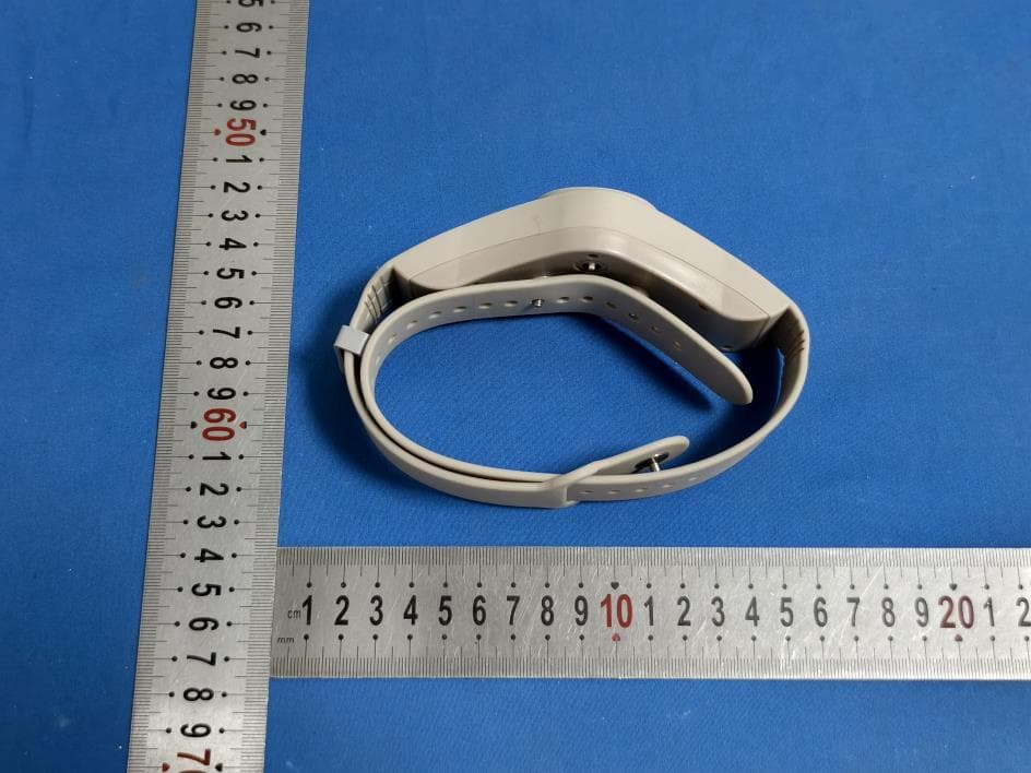 GPS Wireless Dog Fence Collar - FCC ID 2BWWF-JCGPSBR - Guangzhou Jichen Meijing Trading Co., Ltd. (2)