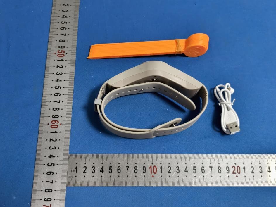 GPS Wireless Dog Fence Collar - FCC ID 2BWWF-JCGPSBR - Guangzhou Jichen Meijing Trading Co., Ltd. (3)