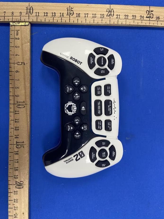 Remote Control - FCC ID 2BWXF-988A-10 - SHANTOU CITY CHENGHAI DISTRICT LIANXIA GUANGYU PLASTIC TOYS FACTORY.