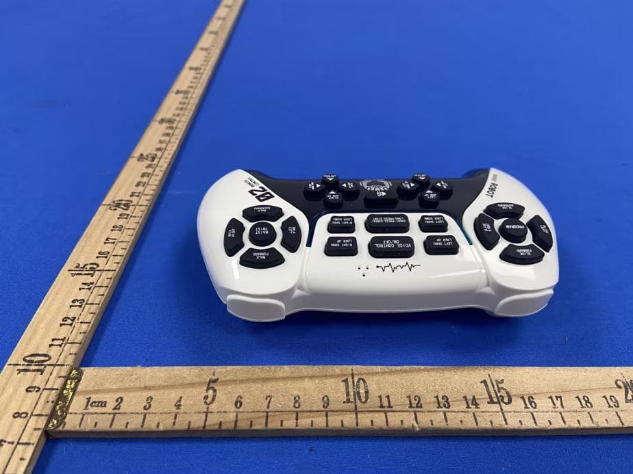 Remote Control - FCC ID 2BWXF-988A-10 - SHANTOU CITY CHENGHAI DISTRICT LIANXIA GUANGYU PLASTIC TOYS FACTORY. (2)