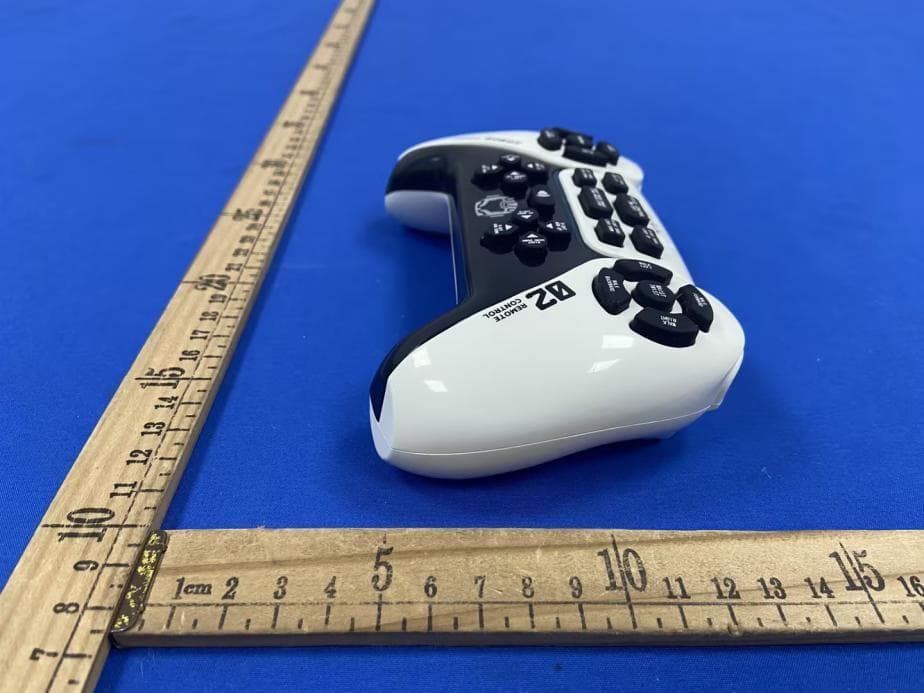 Remote Control - FCC ID 2BWXF-988A-10 - SHANTOU CITY CHENGHAI DISTRICT LIANXIA GUANGYU PLASTIC TOYS FACTORY. (5)