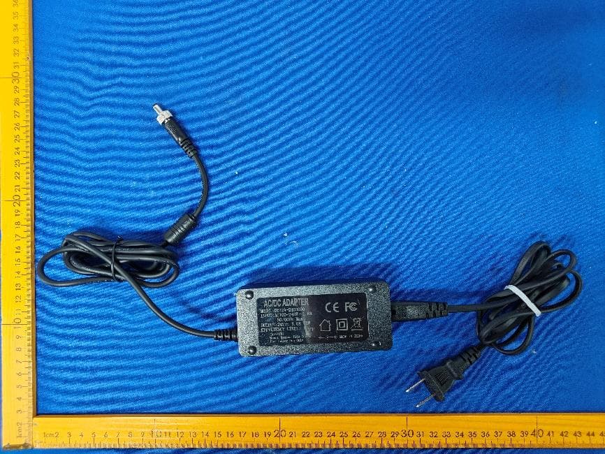 Window Cleaning Robot - FCC ID 2BWY2HCR - Zhongshan Hongkang Electrical Appliance Co., Ltd.
