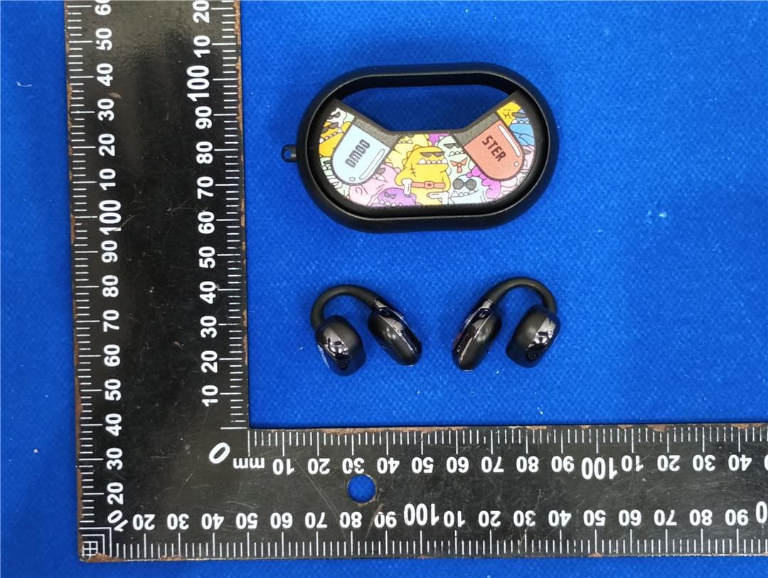Bluetooth Earphone - FCC ID 2BX56-D93 - shanghaiqishidianzikejiyouxiangongsi