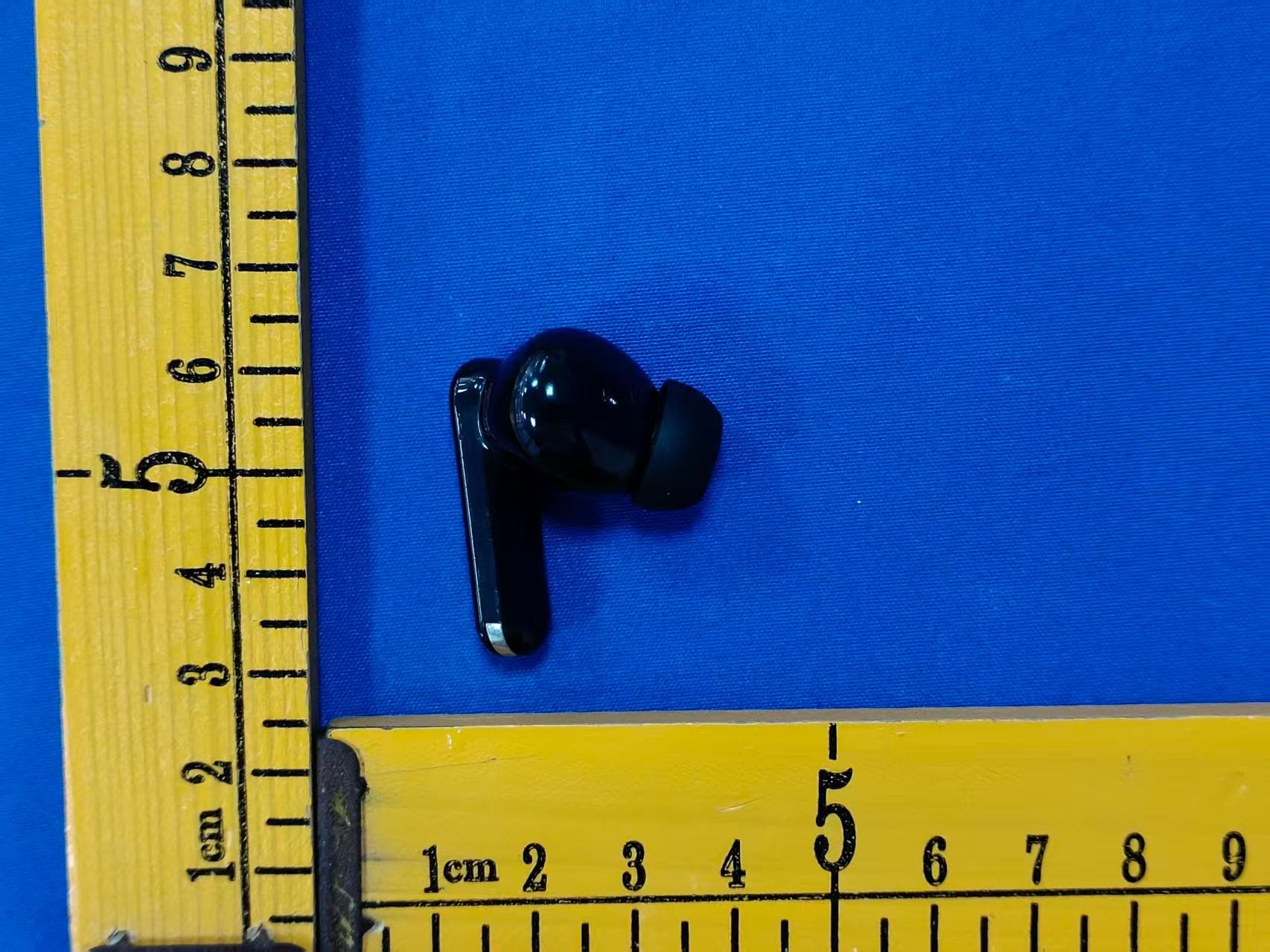 TWS Earphones - FCC ID 2BXC6-SE-08 - SHENZHEN JINMA COMMUNICATION CO., LTD. (4)