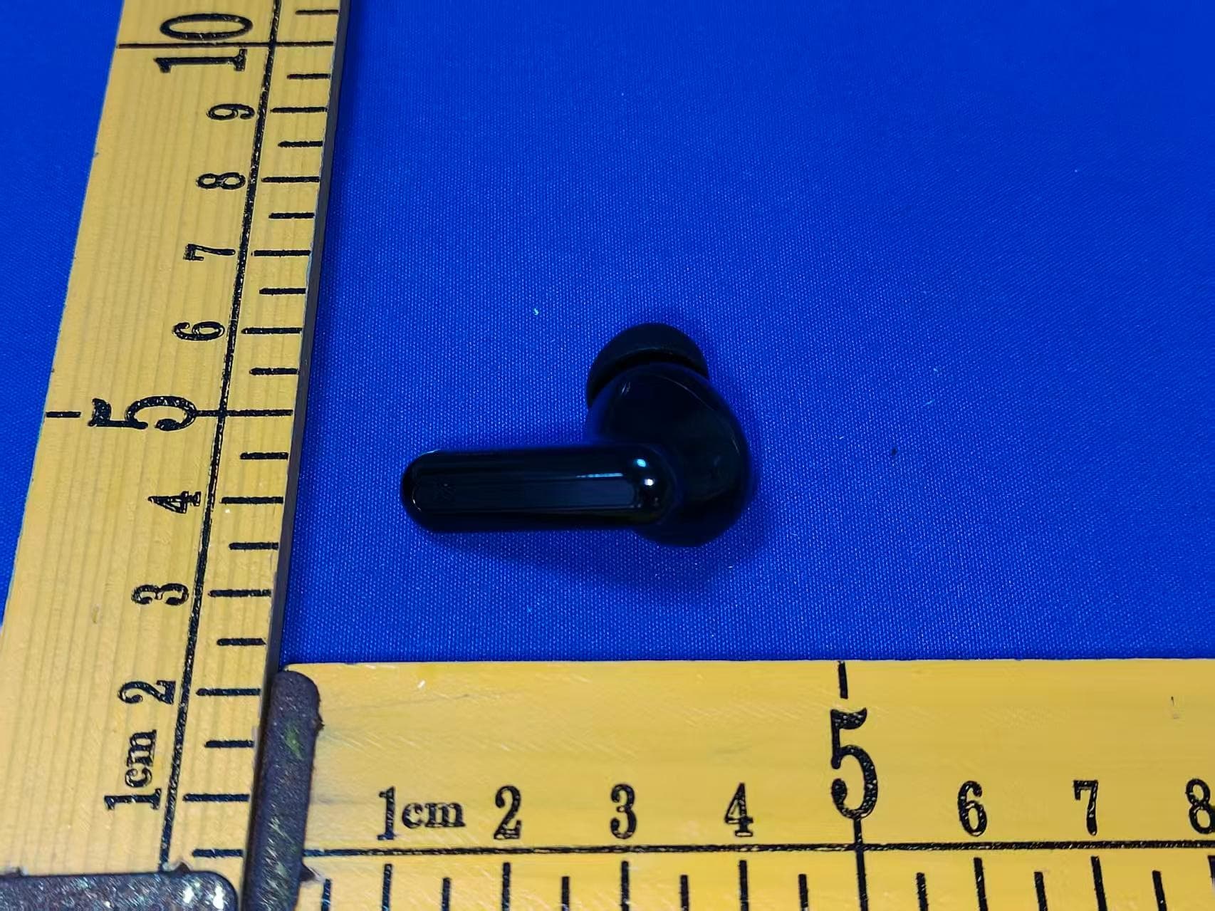 TWS Earphones - FCC ID 2BXC6-SE-08 - SHENZHEN JINMA COMMUNICATION CO., LTD. (2)