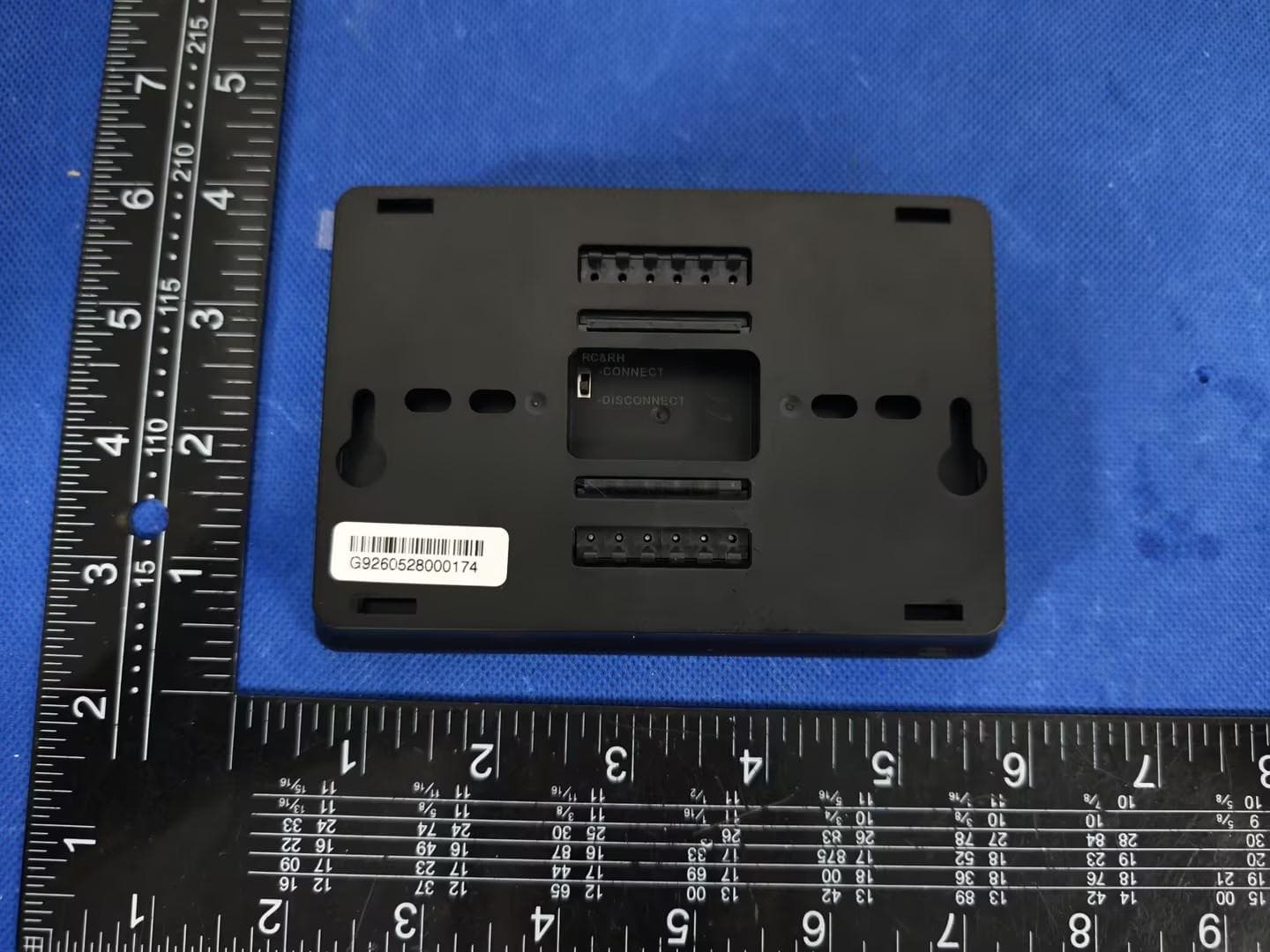 Smart Wi-Fi Programmable Thermostat - FCC ID 2BXGQ-EHP-001 - Zhuhai Edison Energy-saving Technology Co., Ltd. (4)