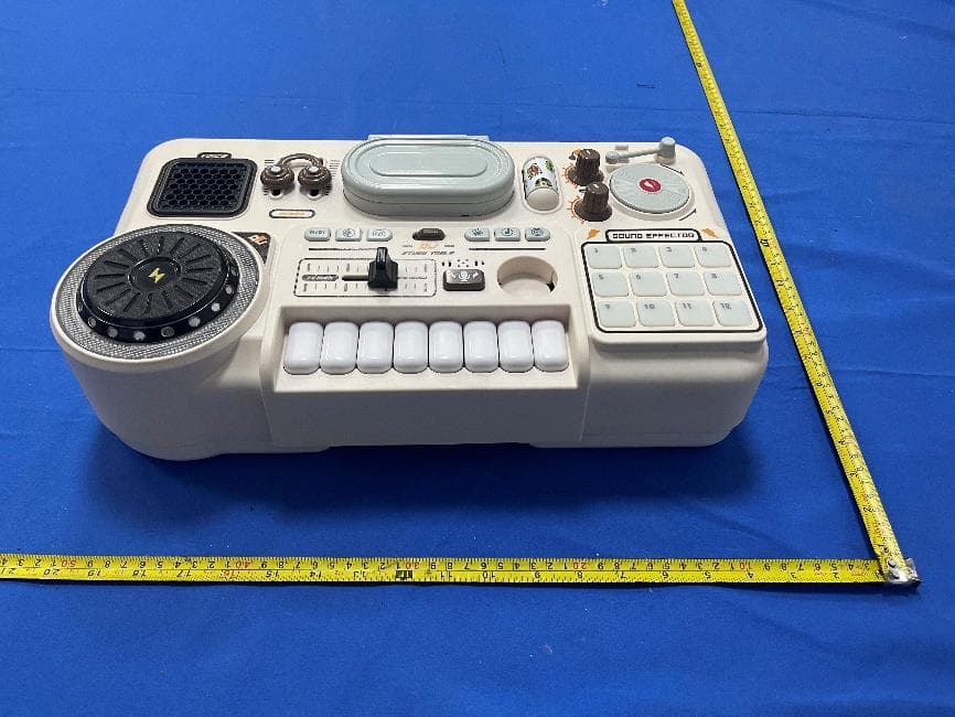 Multifunctional DJ Game Table - FCC ID 2BXI6-8D-10B - Shantou Haodaole Electronic Technology Co., Ltd. (3)