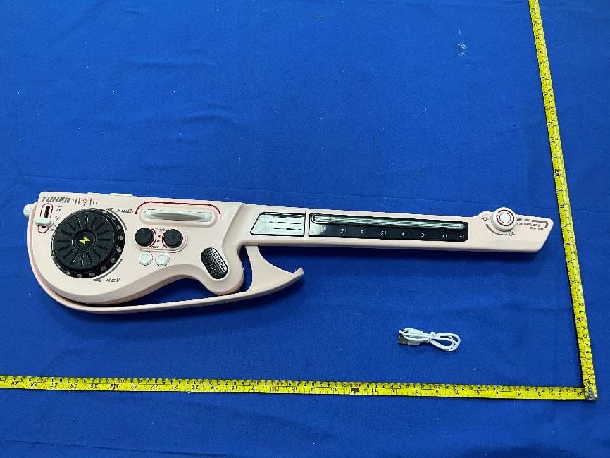 Multifunctional DJ guitar - FCC ID 2BXI6-8D-9C - Shantou Haodaole Electronic Technology Co., Ltd. (4)