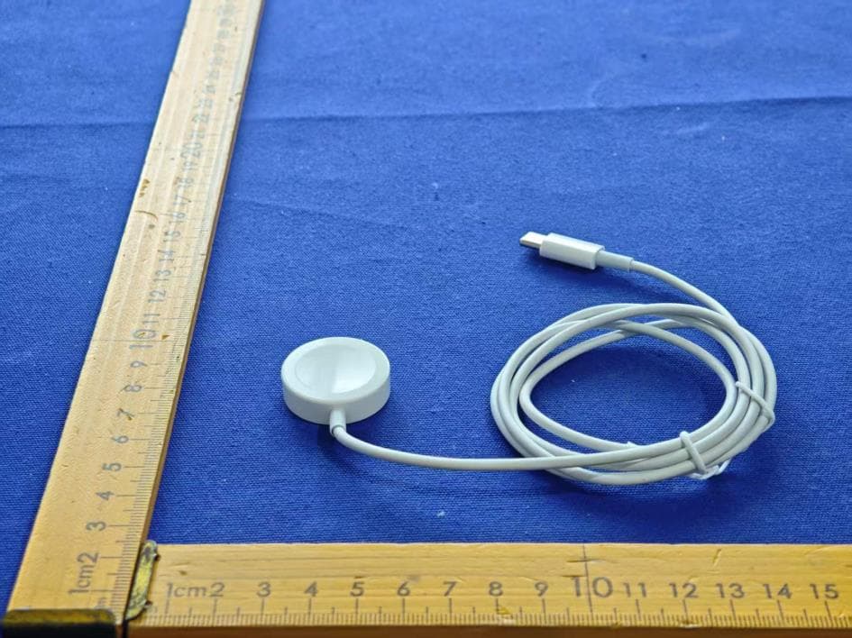 Watch Wireless Charger - FCC ID 2BXIR-T23UA - Dongguan Hexun Technology Co. , Ltd. (5)