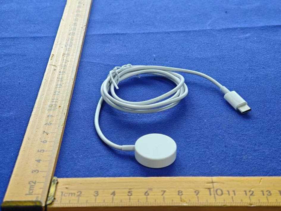Watch Wireless Charger - FCC ID 2BXIR-T23UA - Dongguan Hexun Technology Co. , Ltd. (3)
