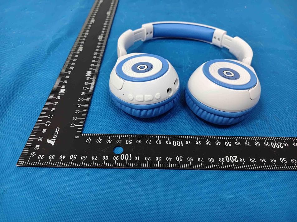 Headphones - FCC ID 2BXJW-T2 - HONGKONG BAOKANGDA LIMITED (5)