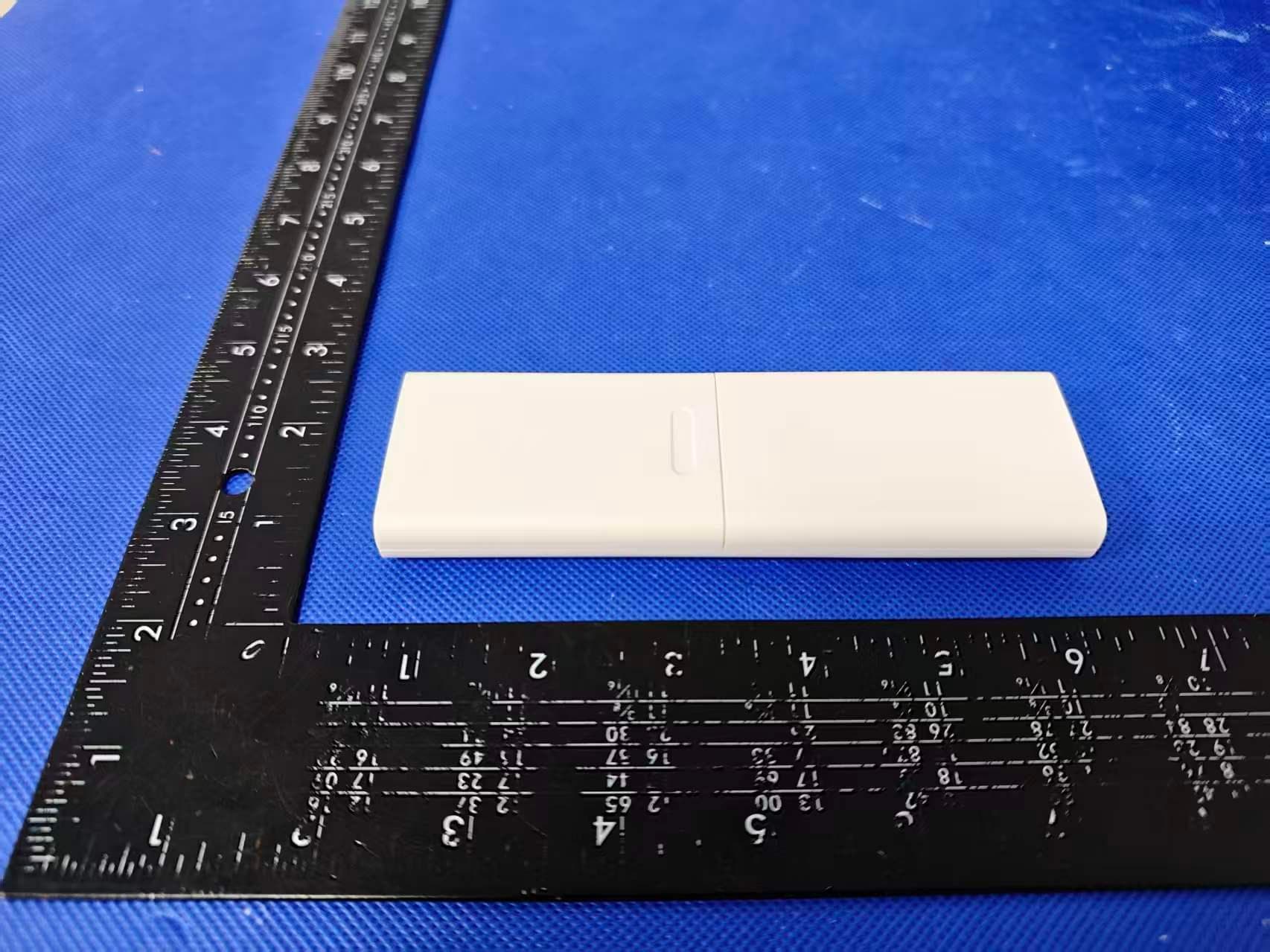 Remote control - FCC ID 2BXKI-J2 - Zhongshan Qiaorui Optoelectronic Technology Co., Ltd. (4)