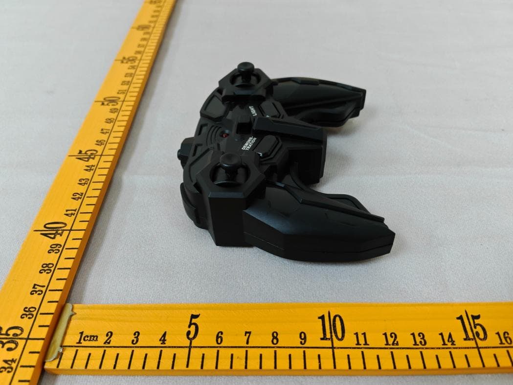 Two-sided toy car - FCC ID 2BXL9-OF-Y8 - HONG KONG CLOUD WIN TECH CO., LIMITED (5)