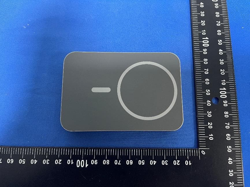 10000mAh Semi-Solid Aluminum Alloy Power Bank - FCC ID 2BXLH-APB100001-S - ATECH INNOVATION CORP. (2)