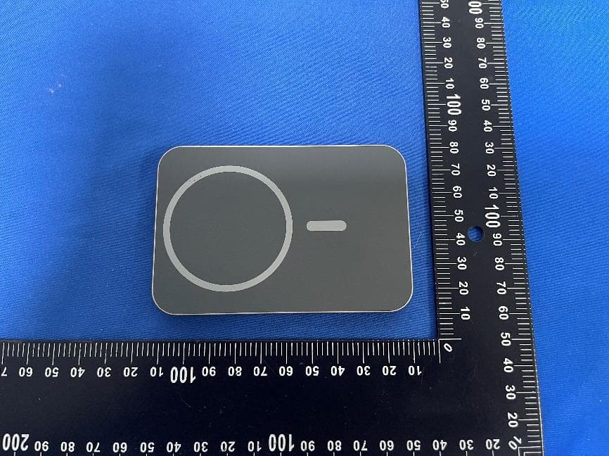 5000mAh Semi-Solid Aluminum Alloy Power Bank - FCC ID 2BXLH-APB50001-S - ATECH INNOVATION CORP. (2)