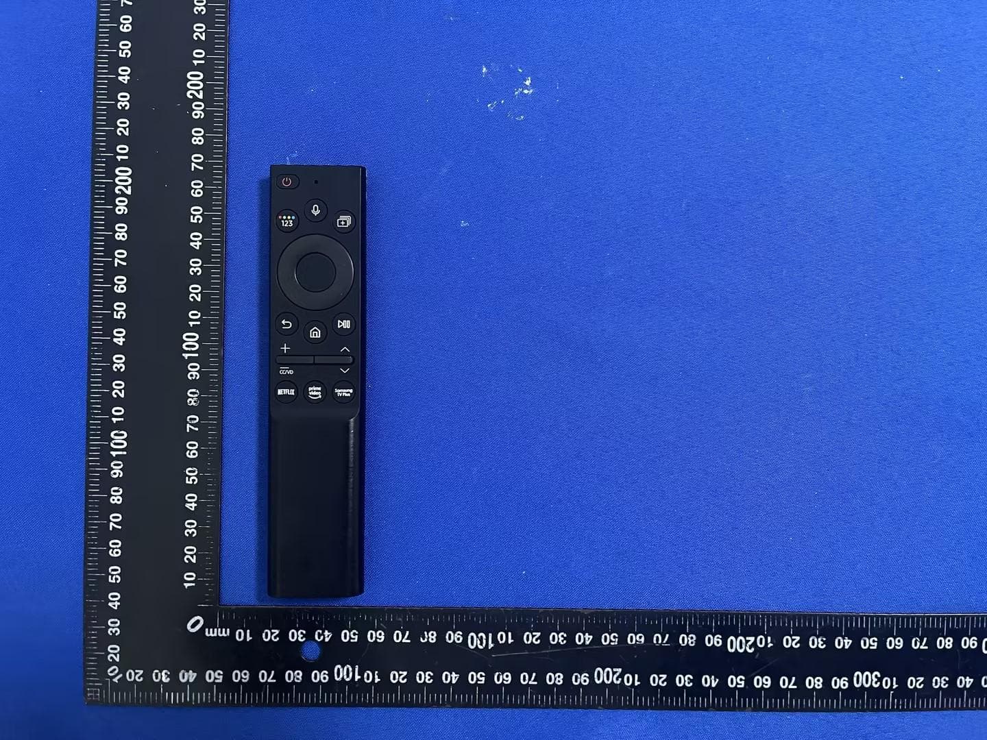 Voice Remote for Samsung Smart TV - FCC ID 2BXMWBN59-01385A - Hangzhou Weian E-commerce Co.,Ltd. (2)