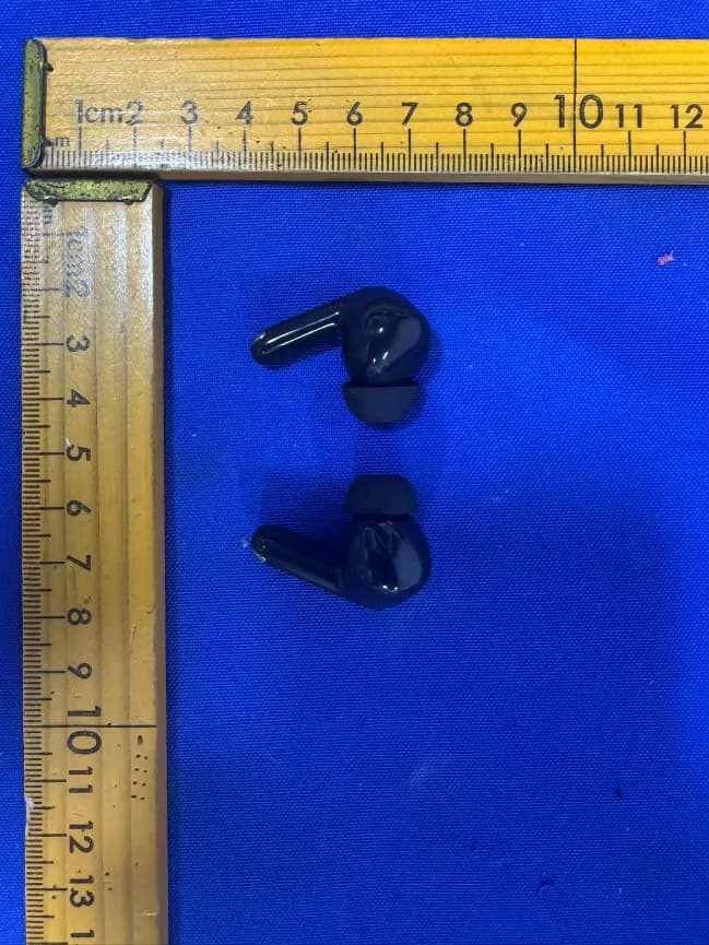 Bluetooth Earphones - FCC ID 2BXMY-A1X - YUN GRACE TECHNOLOGIES LLC