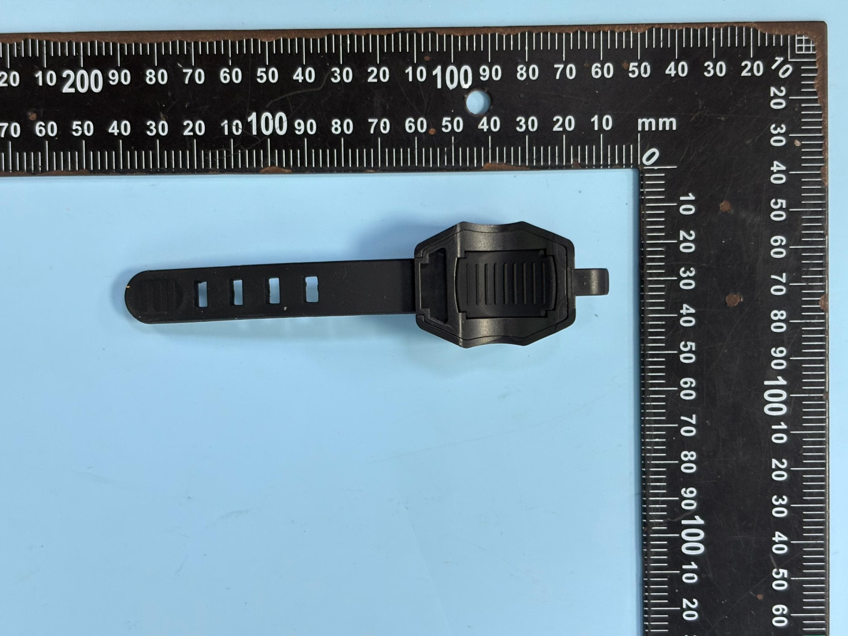 Bike Light - FCC ID 2BXNJ-YQ-812 - Yiwu Quanxin E-commerce Co., Ltd (2)