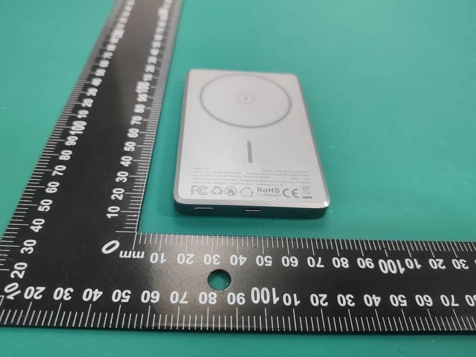 Magnetic Wireless Charging Power Bank - FCC ID 2BXOR-C08 - Shenzhen Zhuopai Digital Technology Co.,Ltd (4)