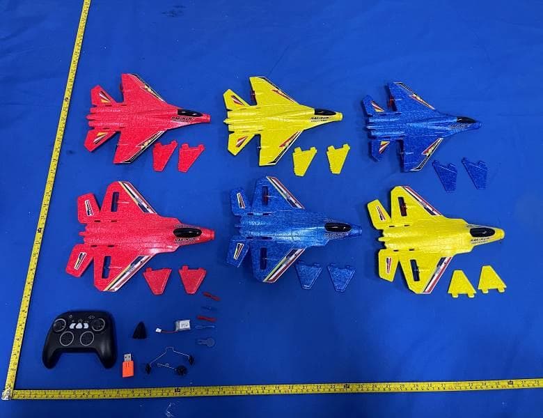 Remote control toy airplane - FCC ID 2BXPX-YJ460 - Jinhua Yanjie Technology Co., Ltd. (1)
